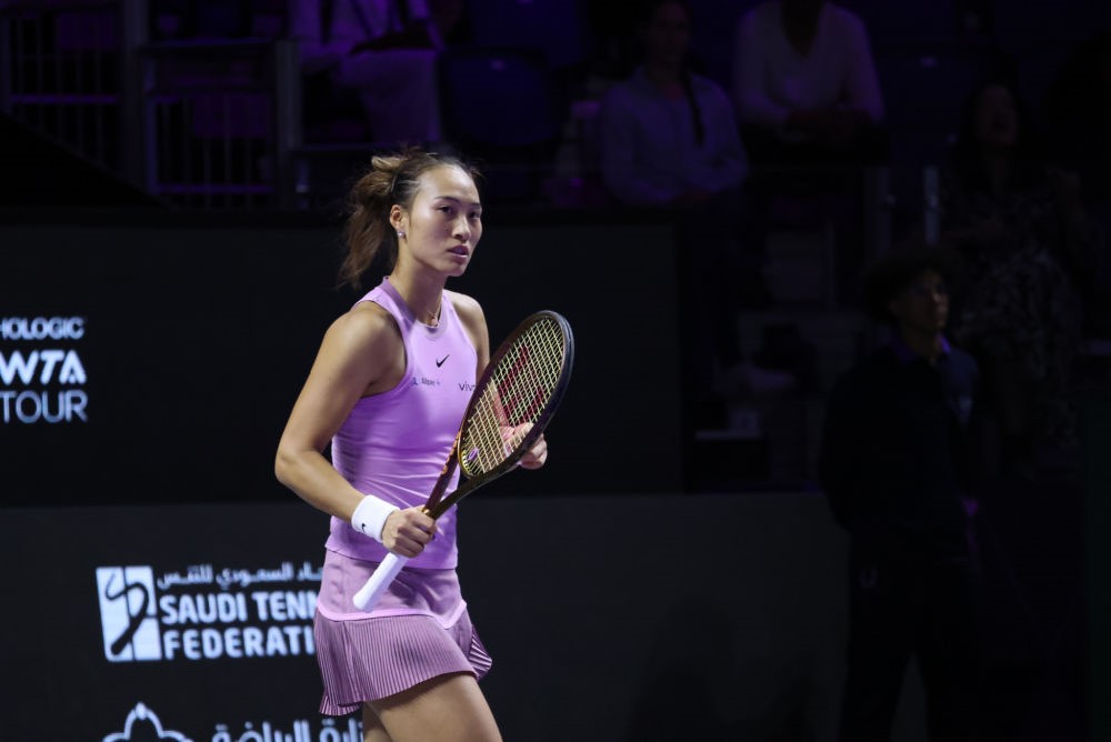 郑钦文晋级年终总决赛半决赛