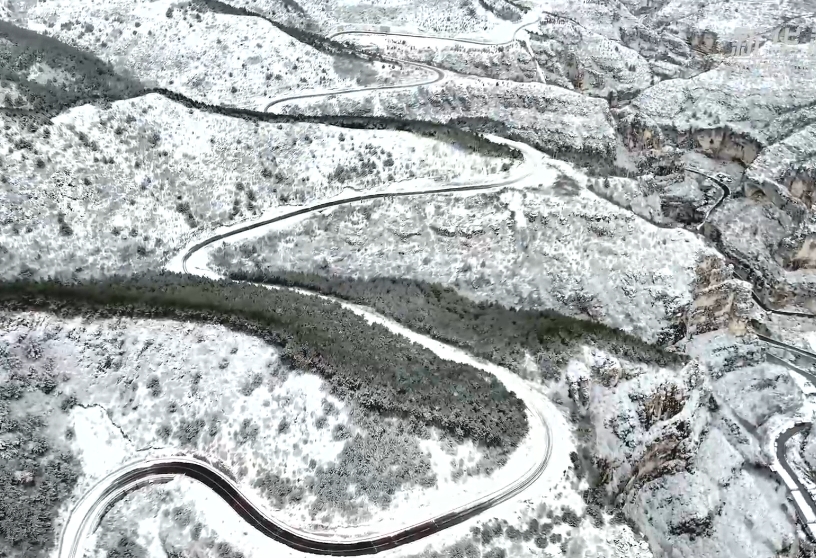 雪落太行 壮美如画
