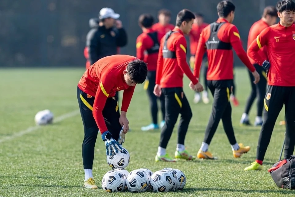 中国U21男足1比0战胜伊朗，成功双杀波斯铁骑，让对手赛后破防