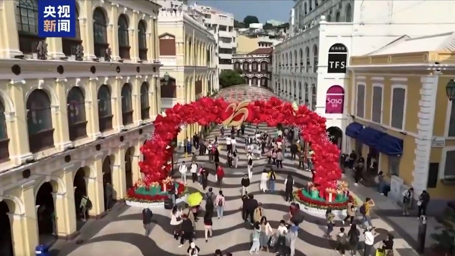 氛围感拉满！澳门大街小巷到处都是中国红