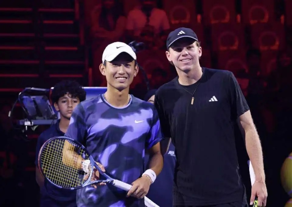 一场不胜仍可获得百万奖金！中国选手小组垫底出局，身体出现不适