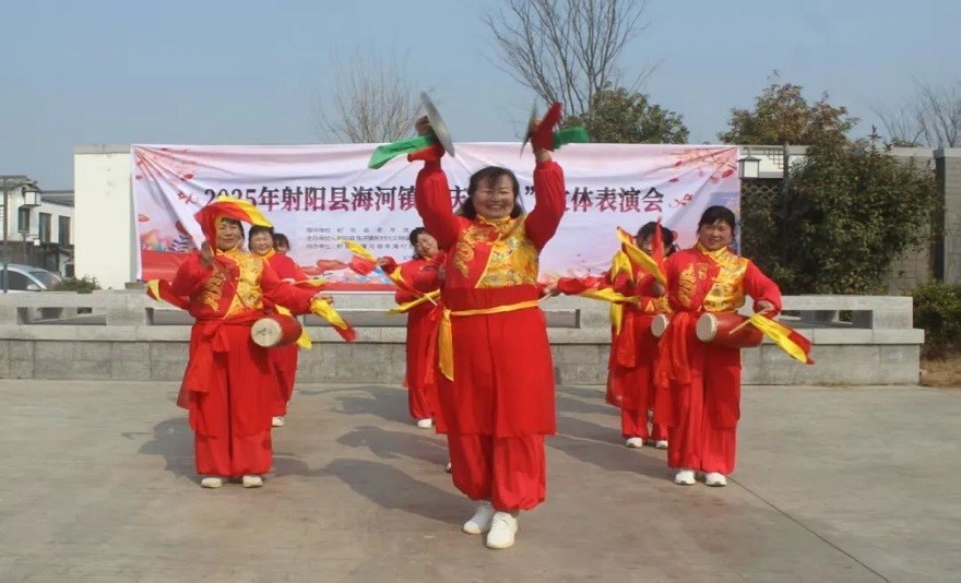 射阳县海河镇庆祝三八妇女节文体演出活动丰富多彩