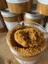 “养雌粉”走红网络 专家：食补雌激素改善症状不现实