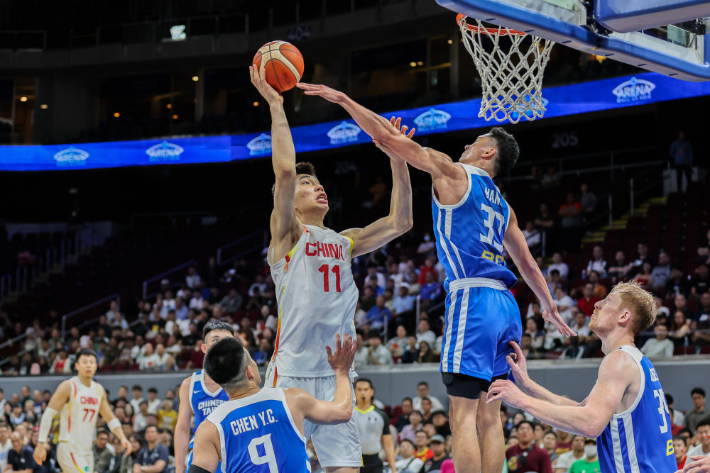 男篮世界杯预选赛中国队击败中国台北队