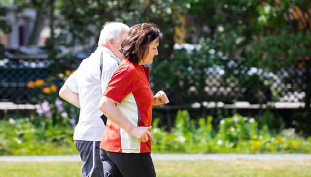 男性过了50岁，还能完成这4件事，说明身体素质还不错