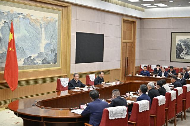 节后首日总理召开经济形势座谈会，哪些信息值得关注(图1)