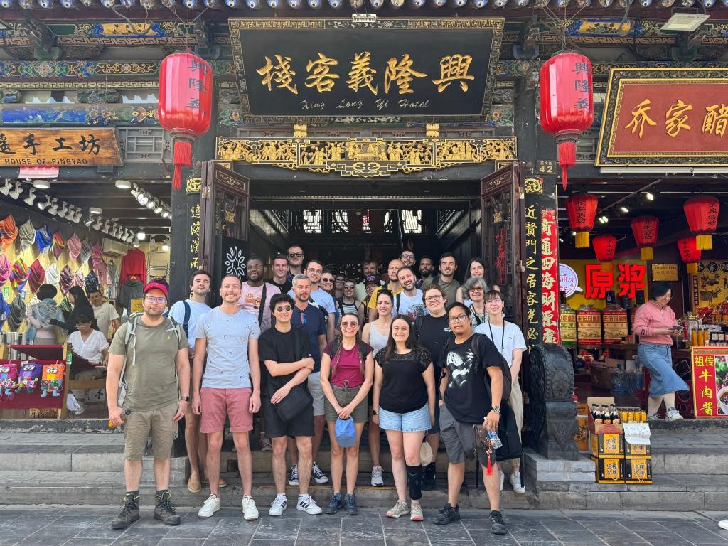 越来越多境外游客选择小众旅游地深度探索中国(图1)