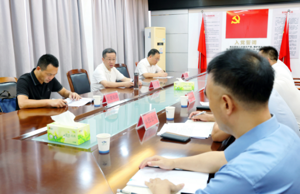 郑国良督导抗旱工作及农村供水安全工作