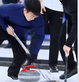 中国冰壶联赛西宁站开赛 助力冬奥备战