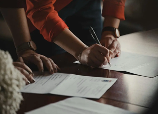 约定“结婚后还钱”引纠纷 法院调解化解借贷矛盾(图1)