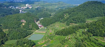磐安乌石村转型康养旅居 千年药乡焕发新生机