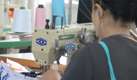 智能化生产加码 葫芦岛泳装提速出海步伐(图1)